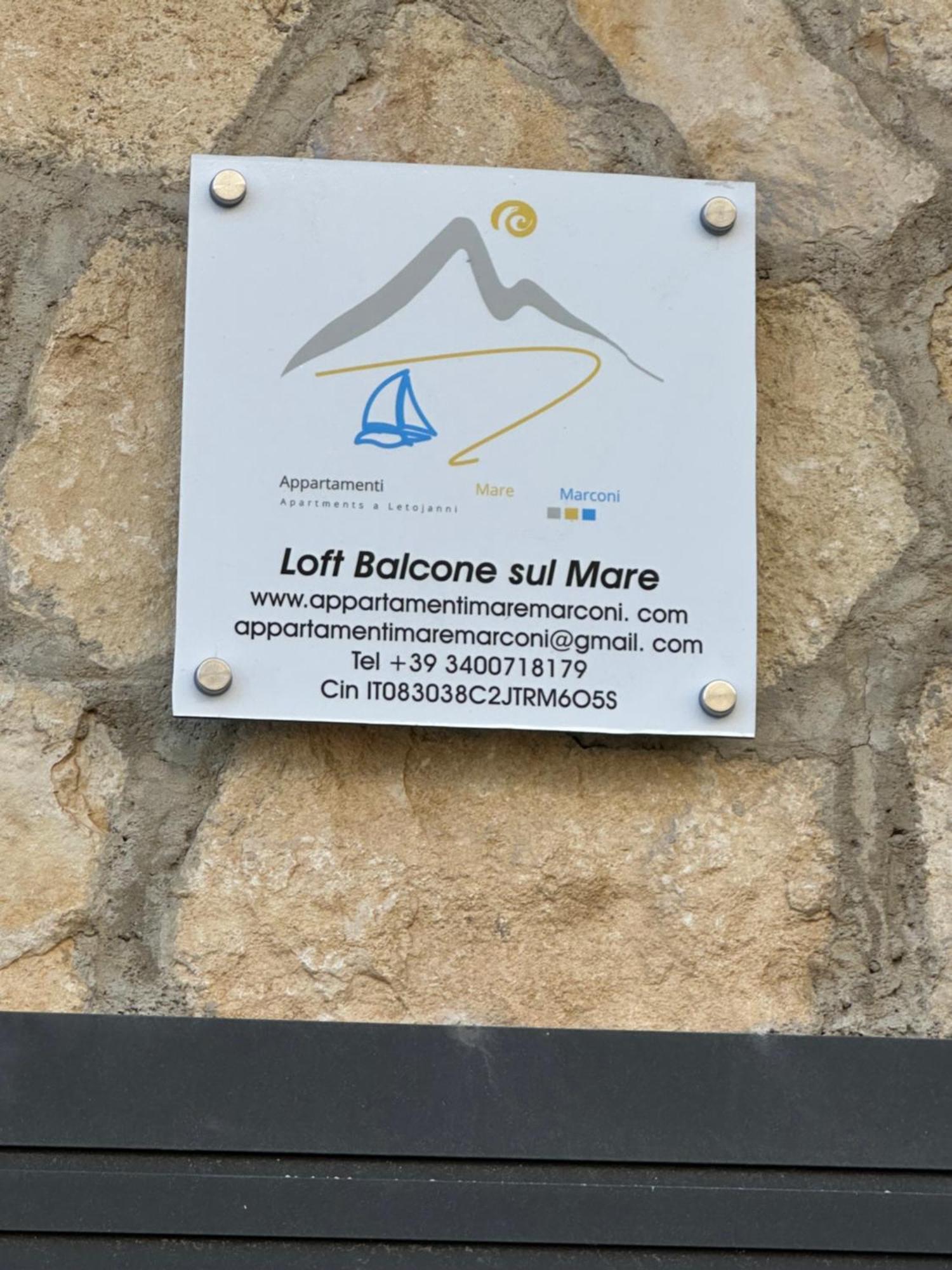 Appartement Loft Balcone Sul Mare à Letojanni Extérieur photo